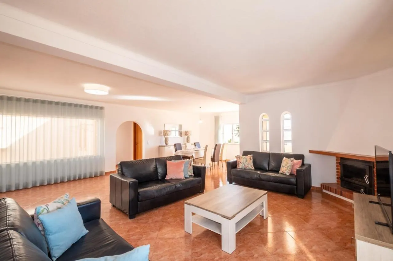 Villa Kevin By Atlantic Places Αλμπουφέιρα
